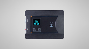 O D270 integra um sensor de temperatura da água incorporado para correção da velocidade do som em tempo real e uma precisão de levantamento superior