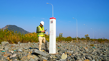 LandStar: Android Surveying and Mapping App with Advanced