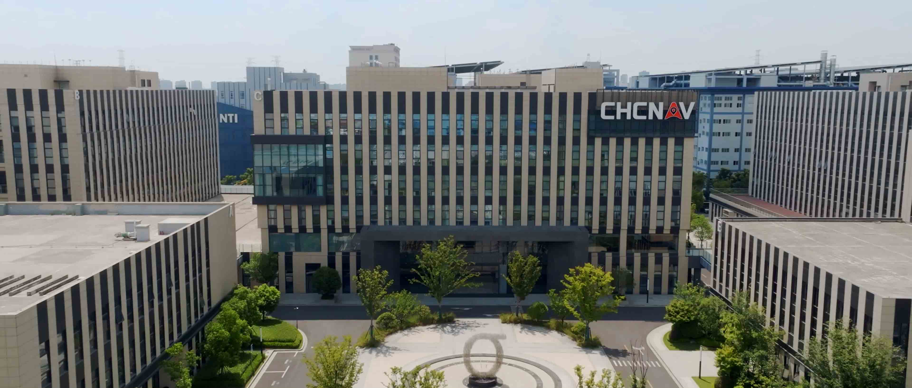 À propos de CHC Navigation