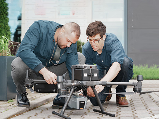 Cursos de formação abrangentes.
