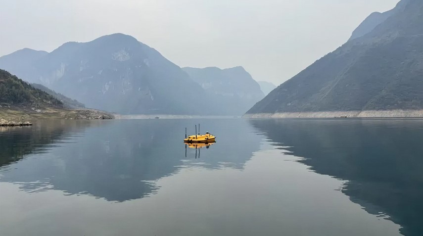 Multibeam Channel Survey with the Apache 4 USV and HQ-400