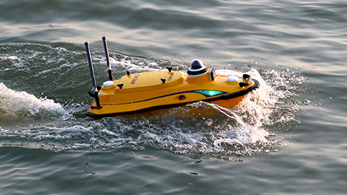 Apache 3 Pro: Advanced Single-Beam USV | CHCNAV