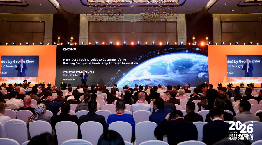 CHC Navigation 2026 International Dealer Conference keynote stage