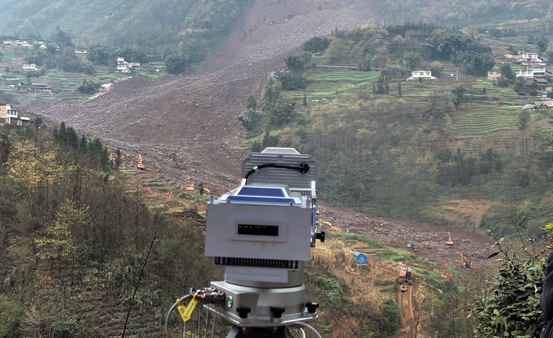 CHCNAV ground-based SAR radar monitoring the Junlian Landslide