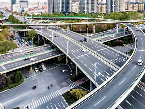 Ferramentas GNSS avançadas otimizam o levantamento e o planejamento de terras.