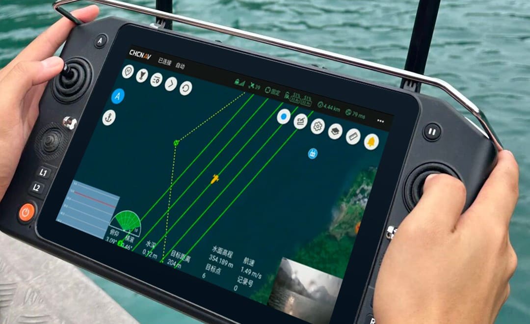 In EasySail angezeigte geplante Multibeam-Vermessungslinien für den Fahrwasserkanal.