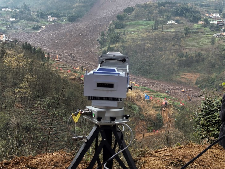 PS-2000 – bodengestütztes SAR-System zur Überwachung des Erdrutsches in Junlian.
