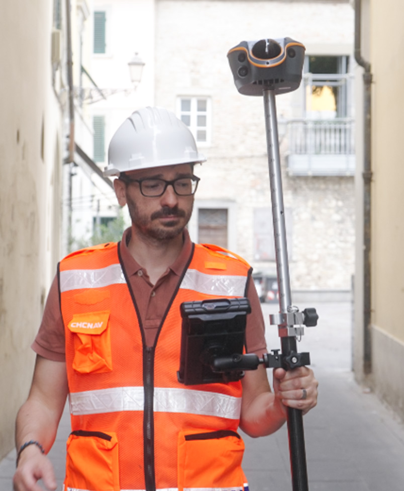 Simplifique as tarefas de topografia e engenharia com antenas GNSS RTK inteligentes.