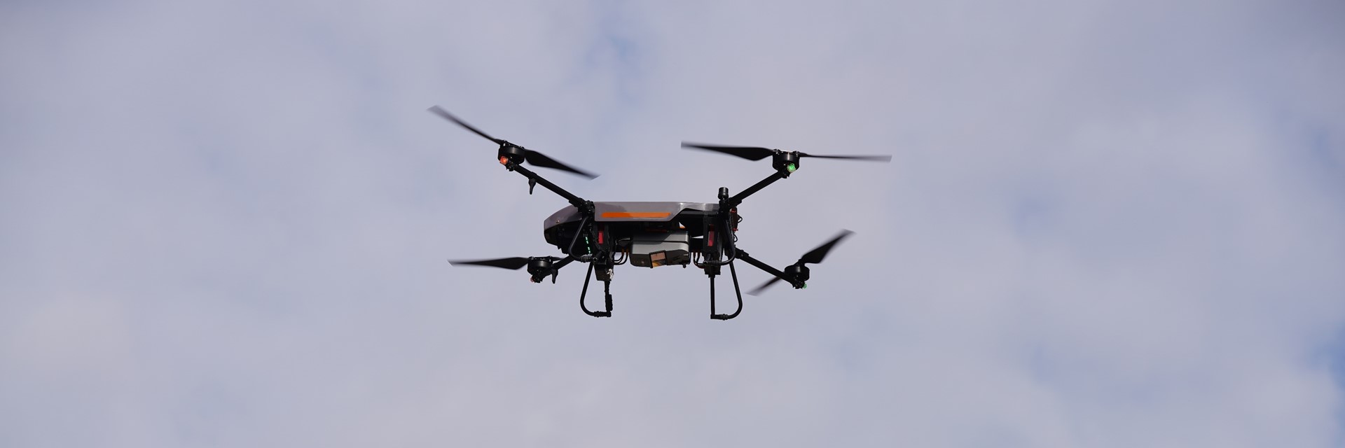 O AlphaAir 15 é uma solução eficiente de mapeamento aéreo para terrenos complexos e áreas urbanas.