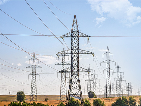 A coleta detalhada de dados geoespaciais apoia o planejamento eficiente da infraestrutura urbana.