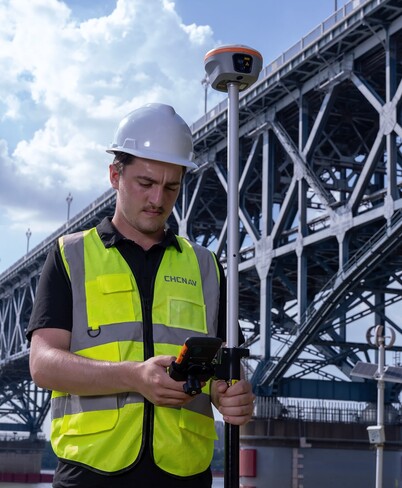 Améliorer la précision des données pour les applications de géodésie.